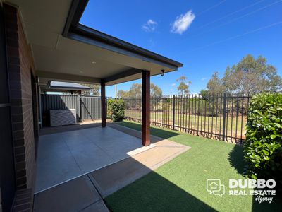 40 Fountain Circuit, Dubbo