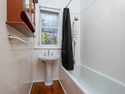 373 STEPHEN STREET, North Albury