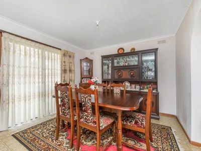 82 Atheldene Drive, St Albans
