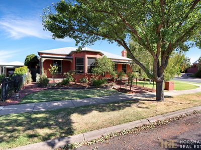 12 Farrar Avenue, Horsham