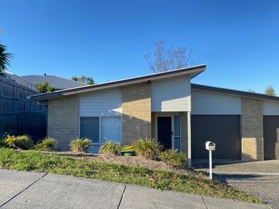 1 / 2a Groeschel Court, Goodna