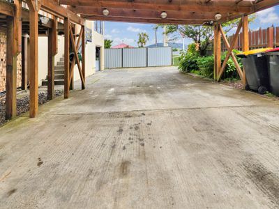 27 Bath Road, Riverton