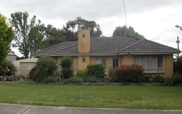 416 Princes Hway, Officer