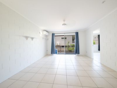 9 / 14 Island Drive, Cannonvale