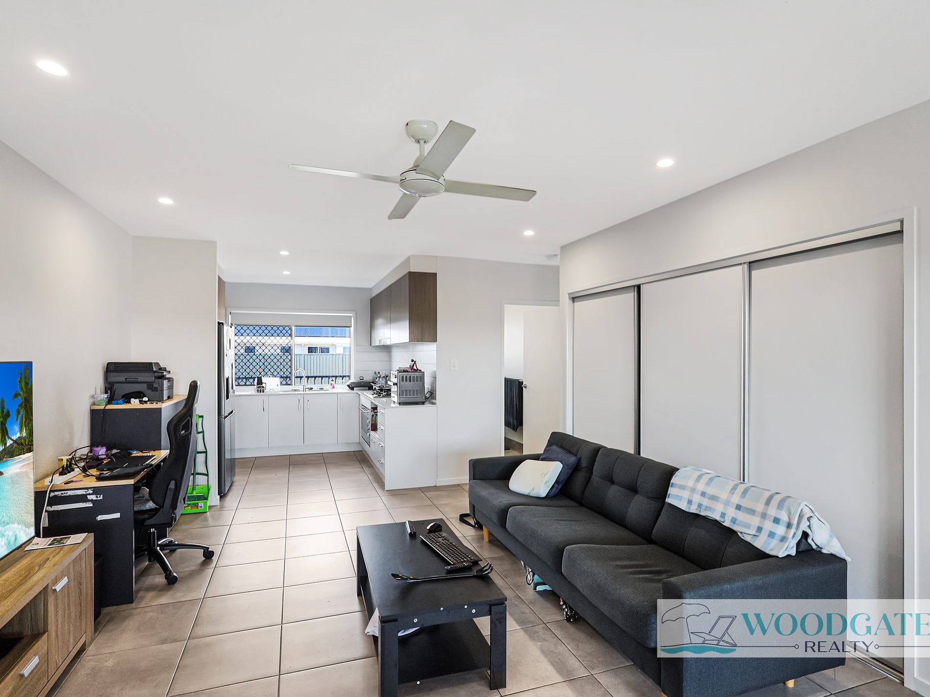 2 / 79 Frizzells Rd Woodgate, Woodgate