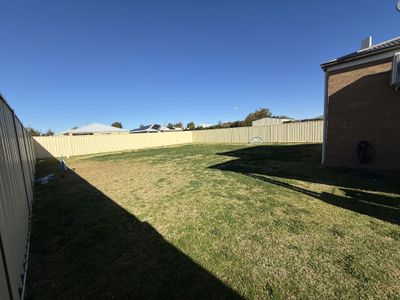 40 Madden Drive, Griffith