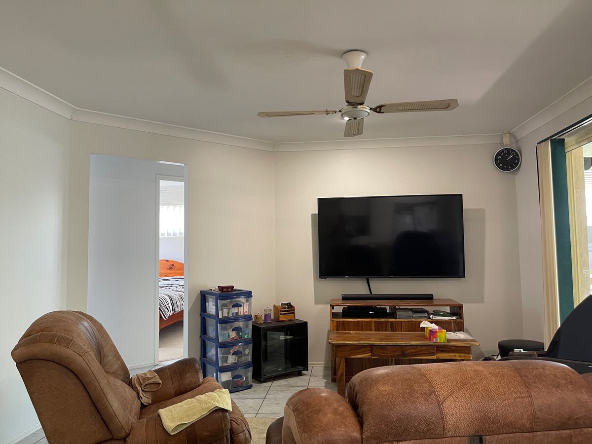 58 Bowerbird Avenue, Eli Waters