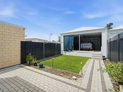 240 Leeuwin Boulevard, Bushmead