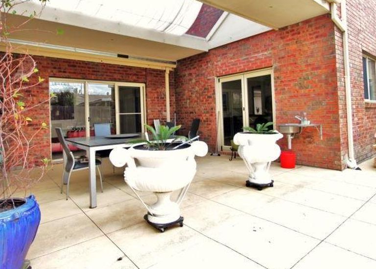 53 Ormond Road, Clayton