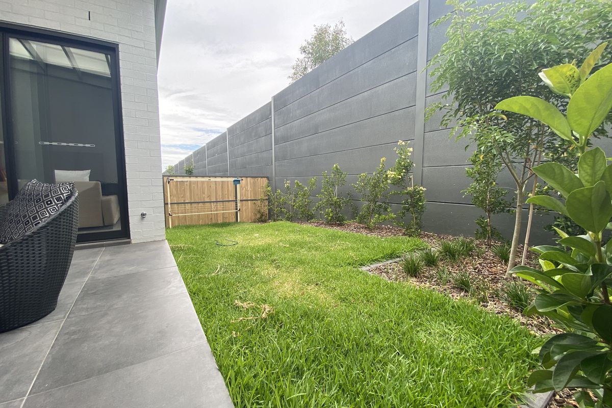 17 Flyer Glade, Blacktown