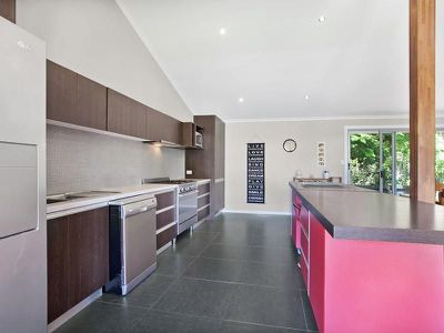 15 Palm Grove Crescent, Tewantin