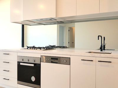 21012 / 864 Blackburn Road, Clayton