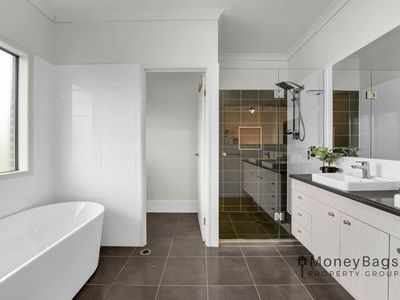 1-3 Sassafras Close, Woodhill