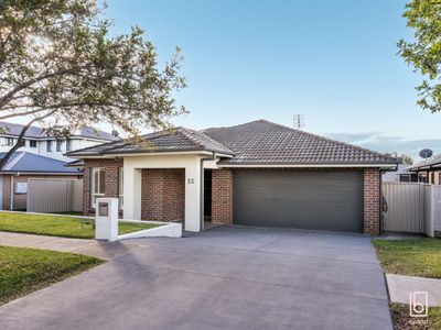 22 Grasstree Avenue, Woongarrah