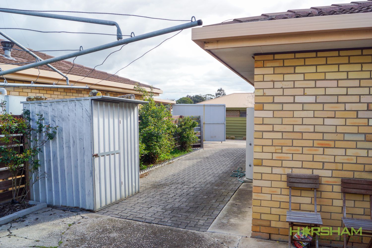 1 / 10 Williams Road, Horsham