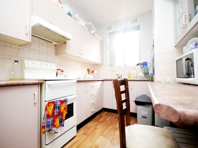 Unit 9 / 10 Fairmount Street, Lakemba