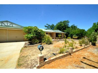37 Little John Road, Armadale