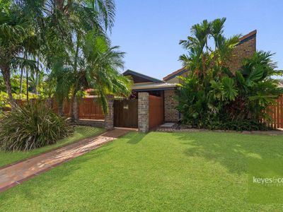 38 Casuarina Drive, Annandale