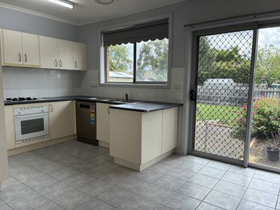 4 Banksia Court, Newcomb