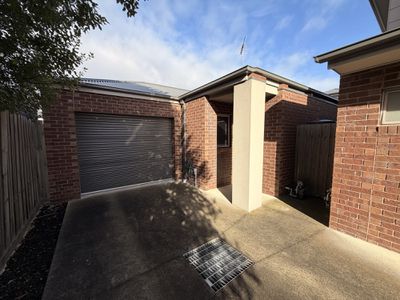 4 / 9 Toyne Avenue, Hamlyn Heights