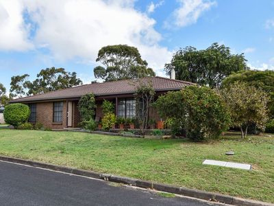 1 Shaughnessy Court, Mount Gambier