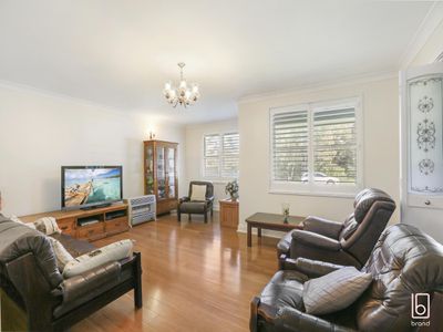 42 Christopher Crescent, Lake Haven