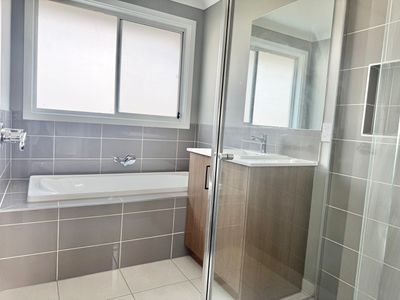 2 Semolina Street, Manor Lakes