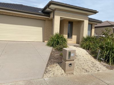 10 Hiddick Road, Point Cook