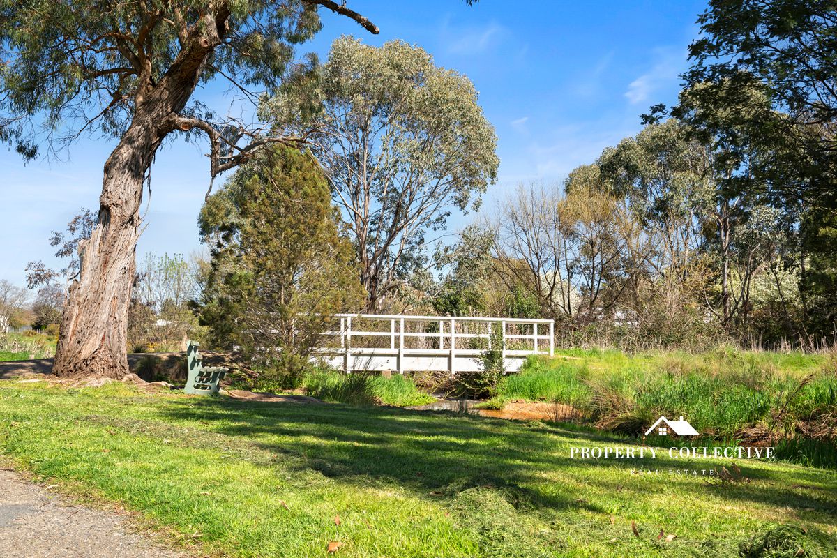 11 Harper Avenue, Beechworth