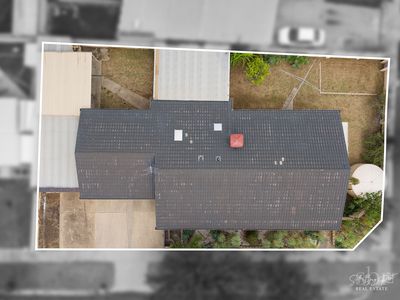 12 MAYFAIR DRIVE, Wodonga