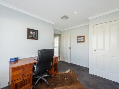 12 Durance Drive, Port Kennedy