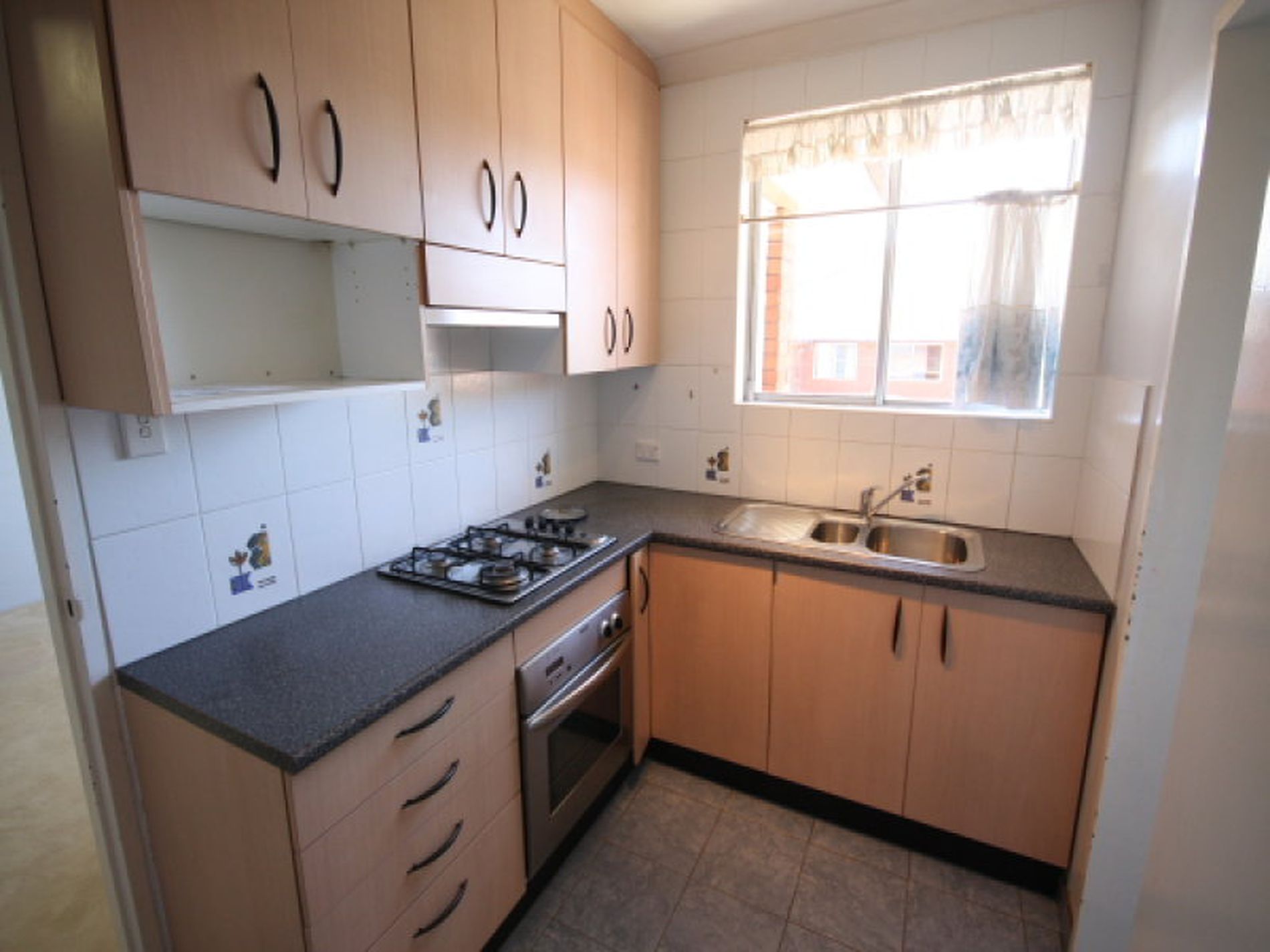 14 / 11 Unsted Crescent, Hillsdale