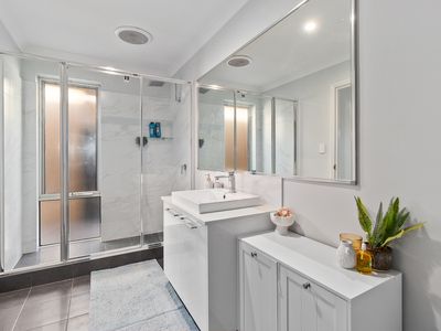 62 Lockhart Crescent, South Guildford