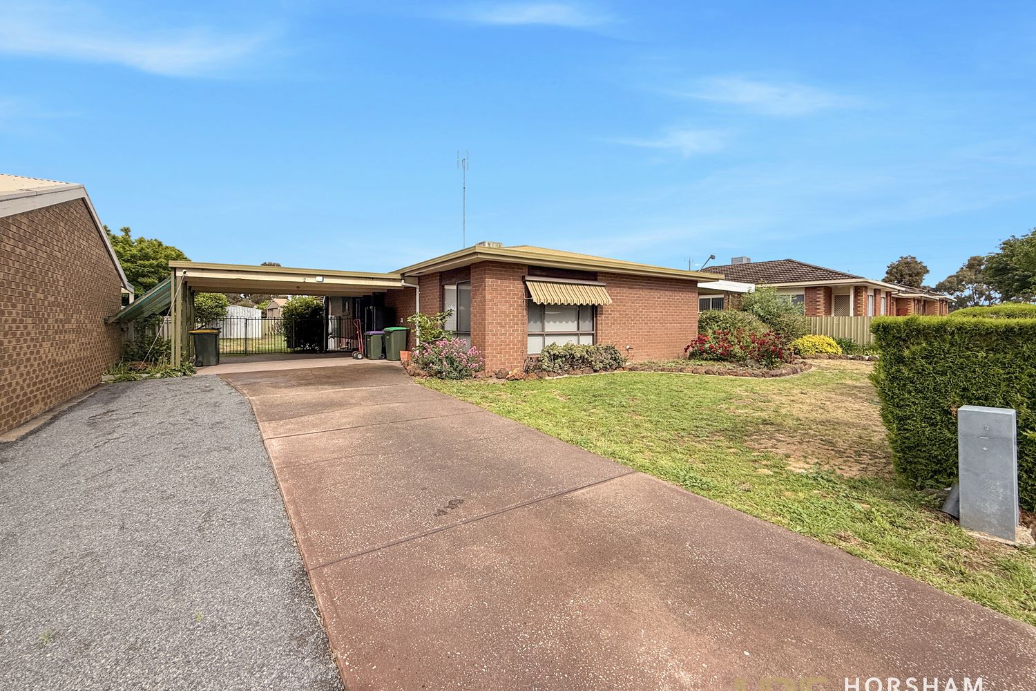 2 Mintern Crescent, Horsham