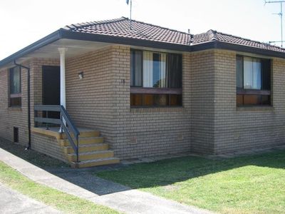 2 / 18 Shellharbour Road, Warilla