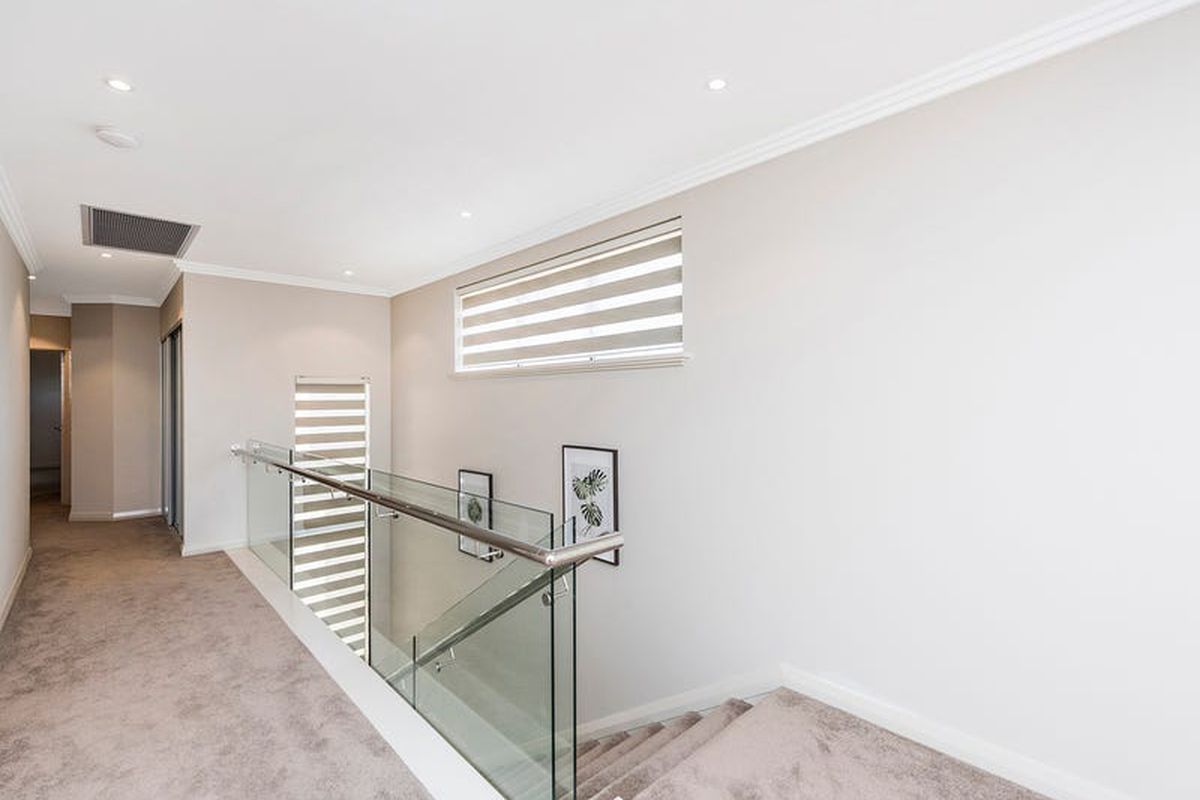 2A Genesta Crescent, Dalkeith