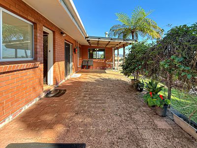 35 DANBULLA CRESCENT, Atherton