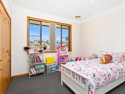 4 Warri Place, Oak Flats
