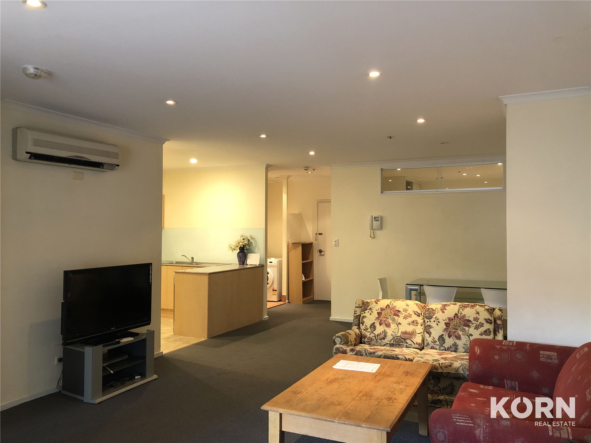 33 / 65 King William Street, Adelaide