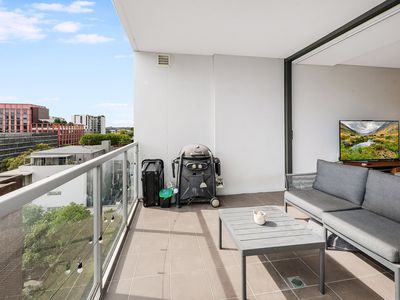 B808 / 25 John Street, Mascot