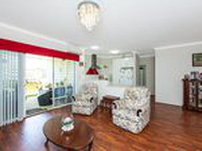 14 / 21 Southmead Green, Erskine