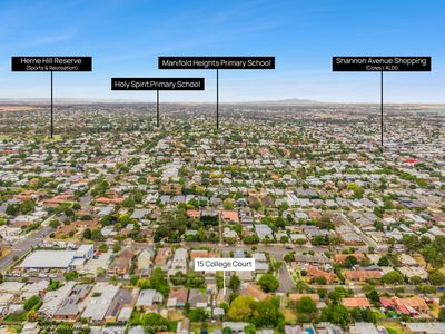 15 College Court, Newtown