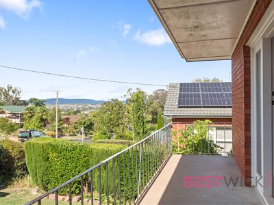 8 Isaacs Street, West Bathurst