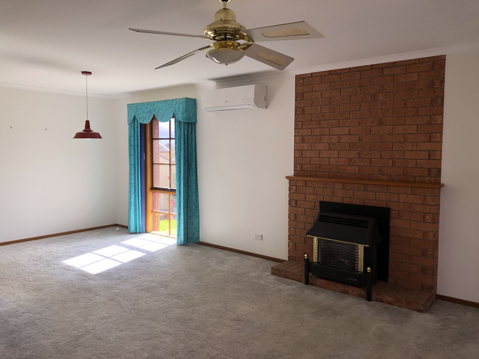 7-9 Burlington Crescent, Leopold