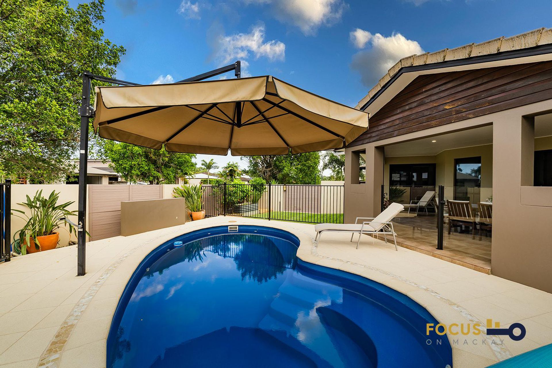 2 Madison Avenue, Glenella