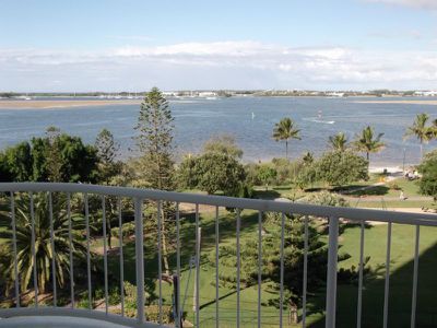 507 / 182 Marine Parade, Labrador