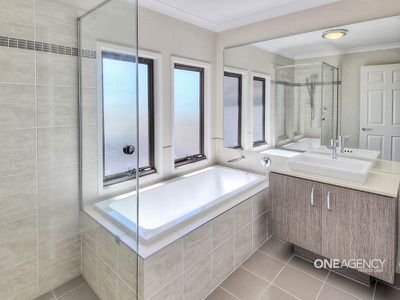 53 Messara Cct, Durack