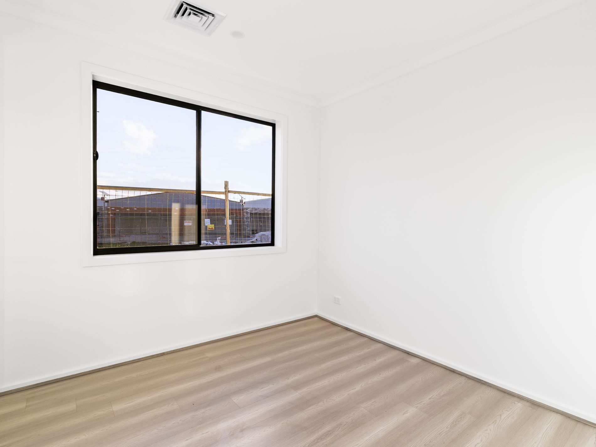 5 Amalgam Avenue, Fraser Rise