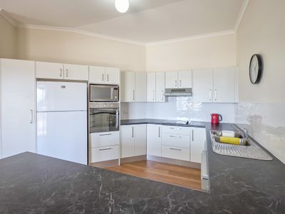 4 / 6-8 Corrigan Crescent, Batehaven