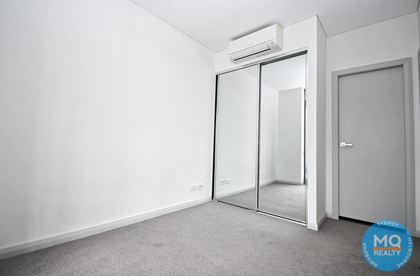 1004 / 10 Burroway Road, Wentworth Point